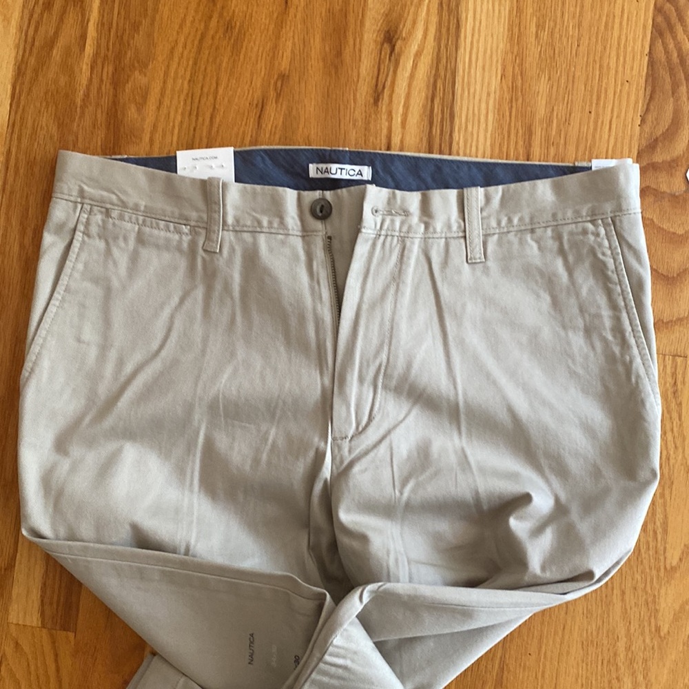 NWT nautica classic fit chinos 34x30 khaki - Picture 4 of 4
